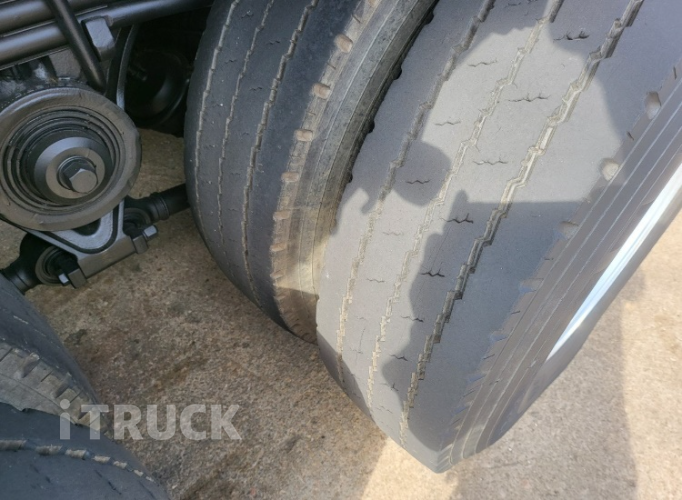 타타대우 맥쎈 570 앞축 카고 25톤 오토 리타더 10