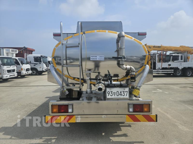 현대 살수차 메가트럭 스텐탱크 7,500L 수동 6