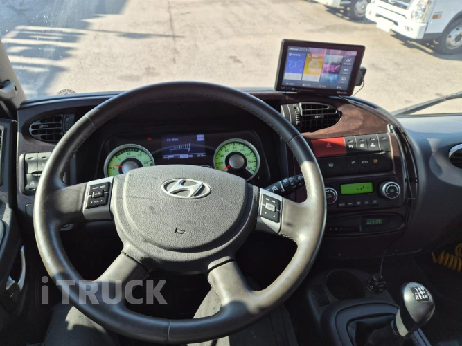 현대 메가트럭 단바리 카고 5톤 수동 12