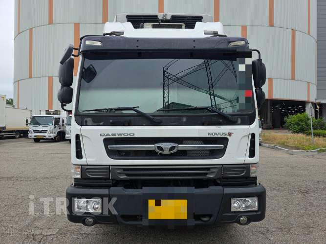 타타대우 노부스 280 후축 냉동탑 8.5톤 수동 2