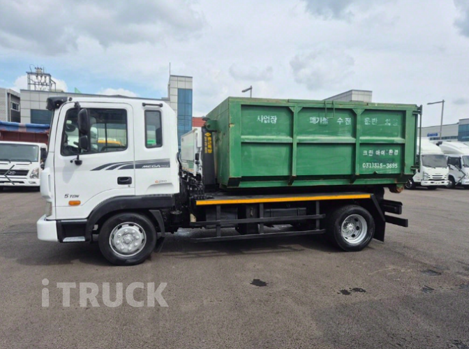 현대 메가트럭 암롤 250 5톤 수동 단바리 4