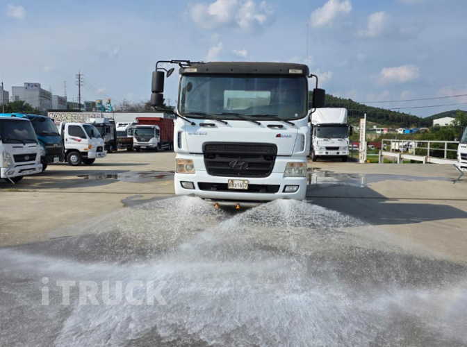 현대 살수차 트라고 스텐탱크 8,000L 오토 10
