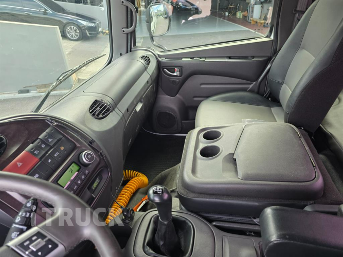 현대 메가트럭 280 단바리 카고 5톤 수동 5