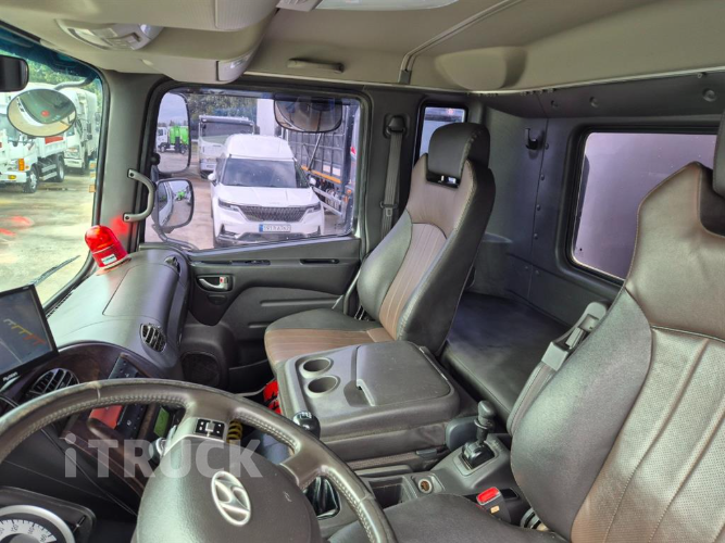 현대 메가트럭 280 단바리 윙바디 4.5톤 수동 9