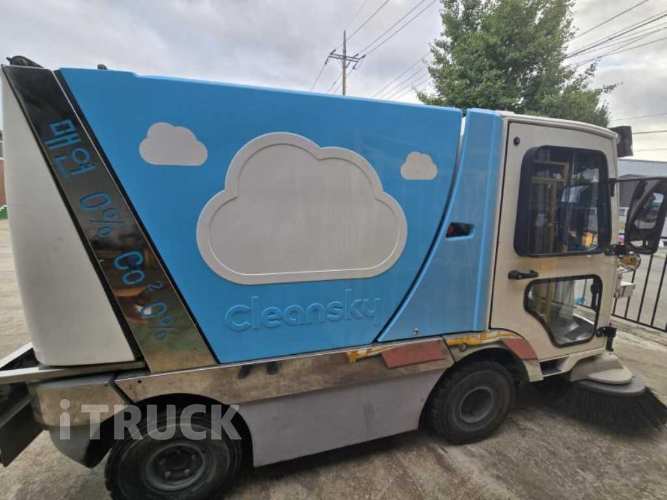 1.2톤 노면청소차 3