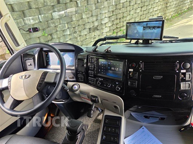 타타대우 맥쎈 570 앞축 상승윙바디 25톤 오토 8