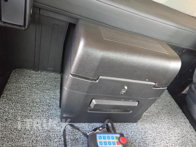 타타대우 맥쎈 570 앞축 상승윙바디 25톤 오토 14