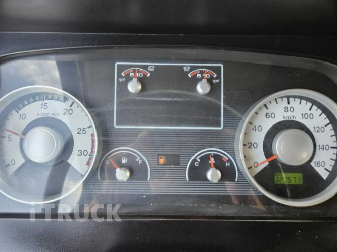 현대 메가트럭 270 단바리 카고 5톤 수동 11