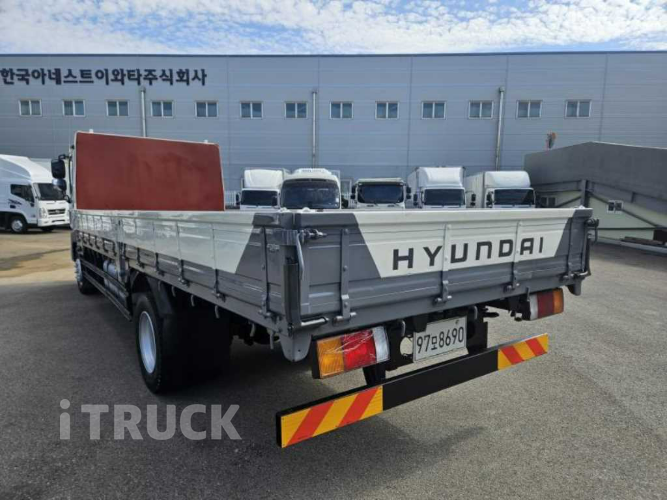 현대 메가트럭 270 단바리 카고 5톤 수동 6