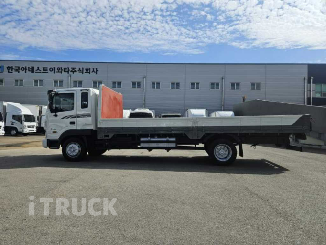 현대 메가트럭 270 단바리 카고 5톤 수동 2