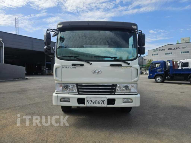 현대 메가트럭 270 단바리 카고 5톤 수동 1
