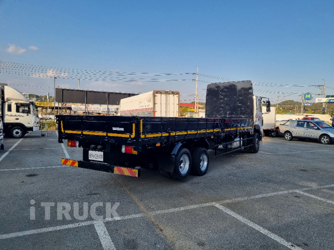 현대 메가트럭 260 후축 카고 4.5톤 수동 5