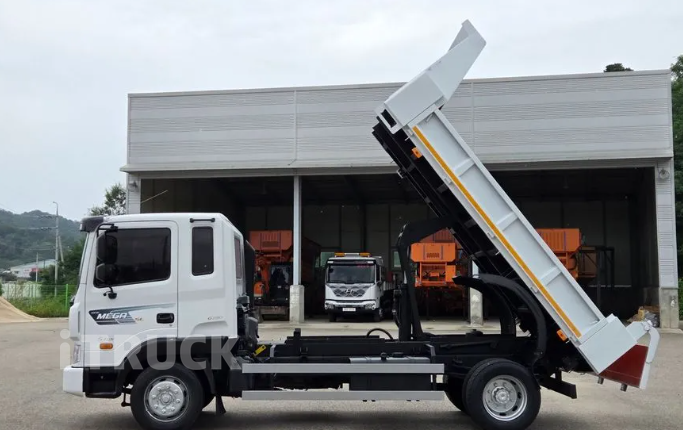 현대 메가트럭 화물덤프 5톤 2