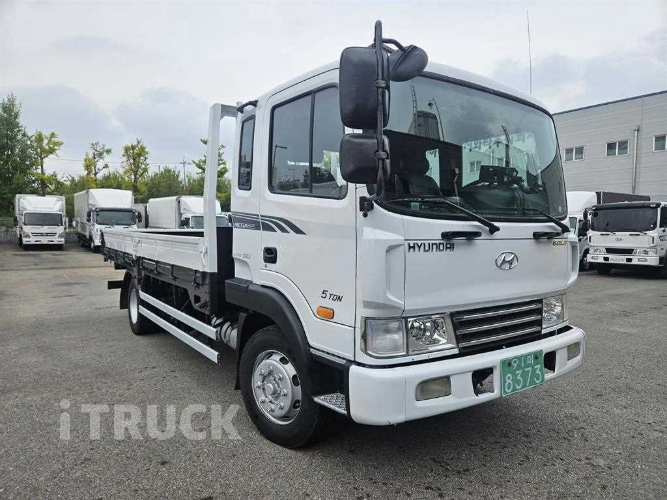 현대 메가트럭 235 단바리 카고 5톤 수동 4