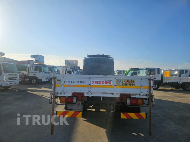 현대 메가트럭 280 단바리 카고 4.5톤 수동 4