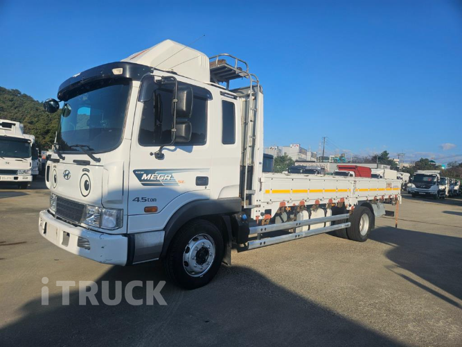 현대 메가트럭 280 단바리 카고 4.5톤 수동 0