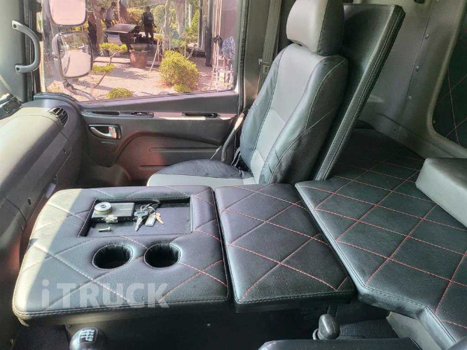 현대 탱크로리 메가트럭 5,000L 수동 8