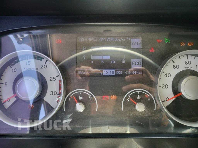 현대 탱크로리 메가트럭 5,000L 수동 12