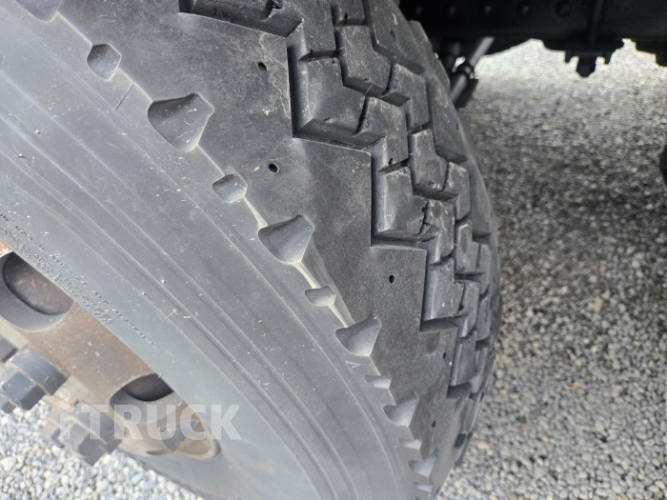 현대 트라고엑시언트 520 앞축 윙바디 25톤 오토 리타더 15