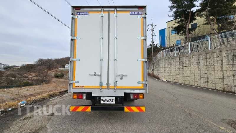 현대 메가트럭 270 단바리 익스하이탑 5톤 수동 5