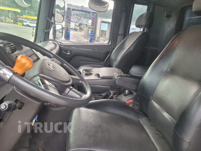 현대 메가트럭 280 단바리 윙바디 5톤 수동 11