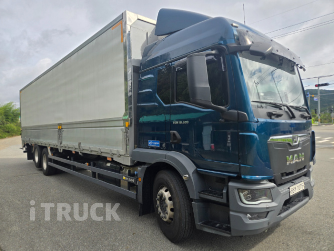 만 TGM 320 후축 냉장윙 13톤 오토 리타더 2