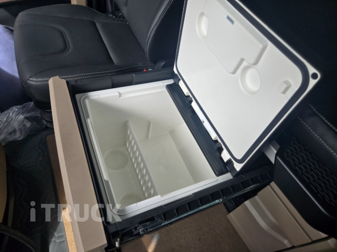 만 TGM 320 후축 냉장윙 13톤 오토 리타더 12