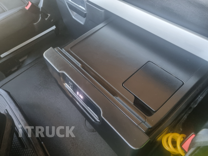 이베코 570 후축 상승윙바디 25톤 오토 15