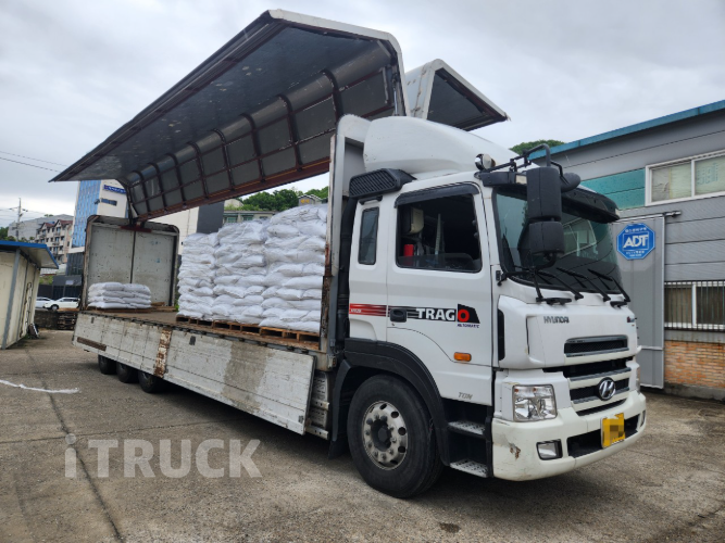 현대 트라고 420 후축 윙바디 14톤 오토 2