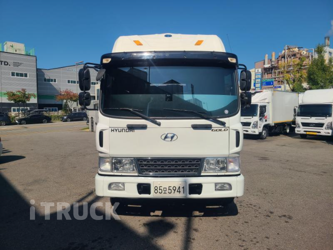 현대 메가트럭 280 앞축 카고 5톤 수동 1