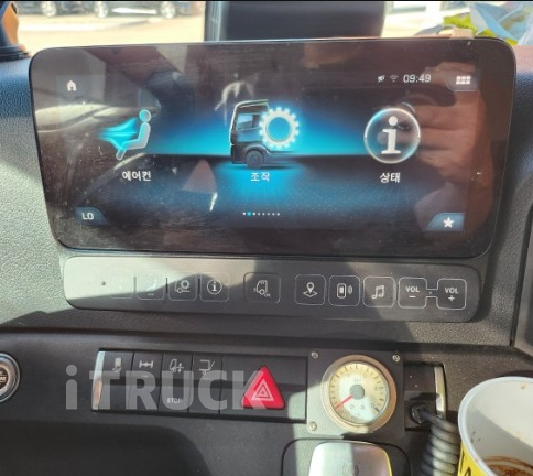 벤츠 아록스 299 후축 윙바디 10.8톤 오토 11