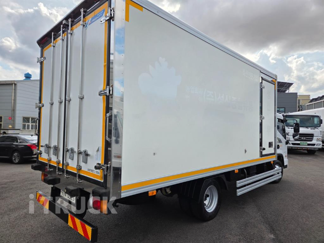 현대 올뉴마이티 3.5톤 광폭 냉동탑 조르다 7