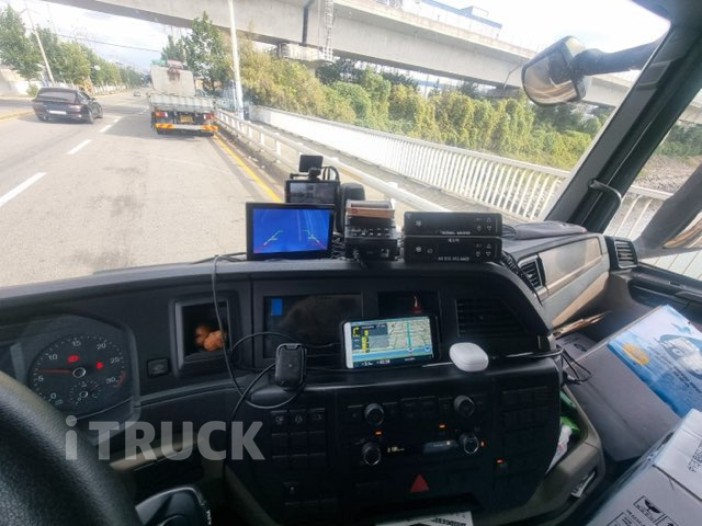 만 TGL 3.5톤 냉동윙 5