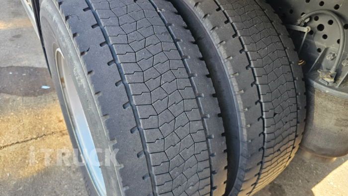 벤츠 아록스 299 후축 윙바디 10.8톤 오토 리타더 7