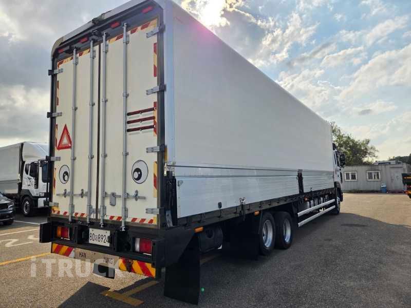 현대 메가트럭 와이드캡 300 후축 윙바디 4.5톤 수동 8