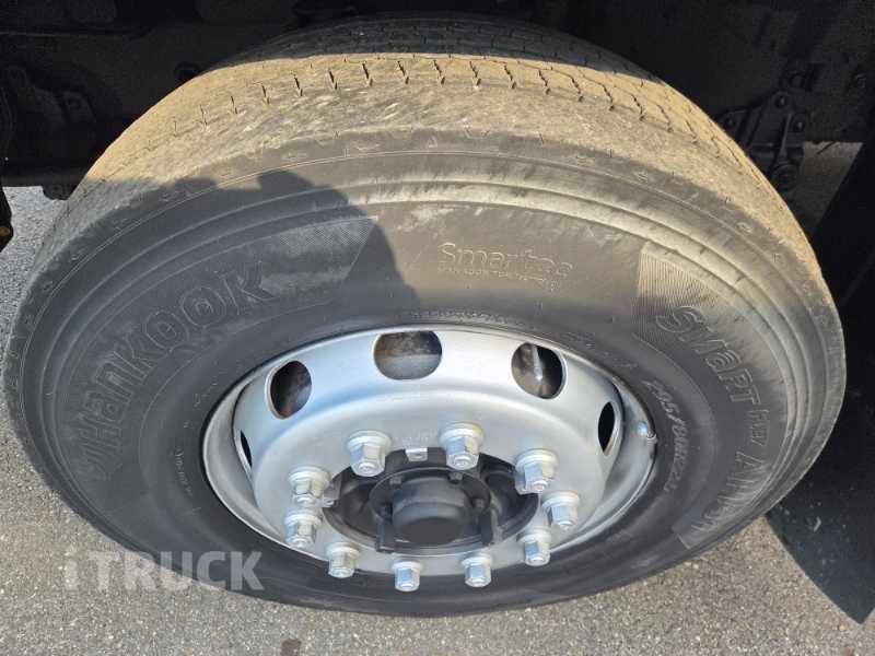 현대 메가트럭 와이드캡 300 후축 윙바디 4.5톤 수동 12