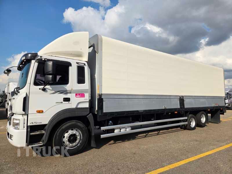 현대 메가트럭 와이드캡 300 후축 윙바디 4.5톤 수동 3