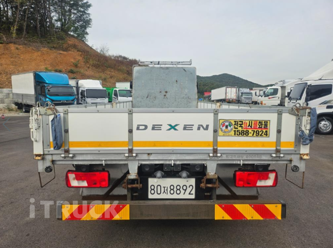 타타대우 더쎈 3.5톤 광폭 카고 슬리퍼캡(더블캡, 크루캡) 7