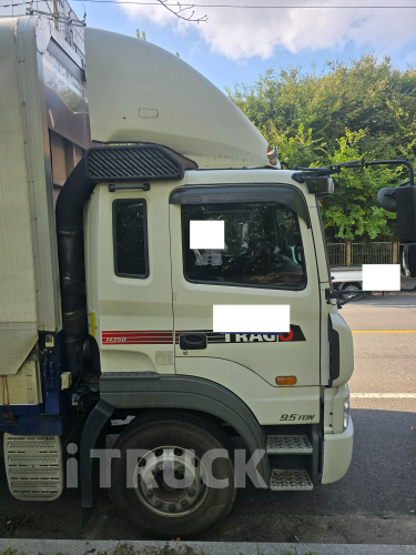 현대 트라고 350 십바리 상승윙바디 9.5톤 수동 3