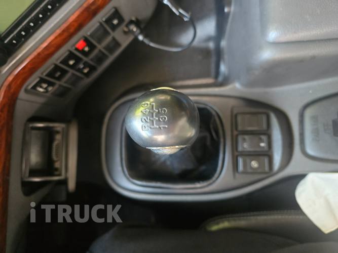 현대 트라고 350 십바리 상승윙바디 9.5톤 수동 16