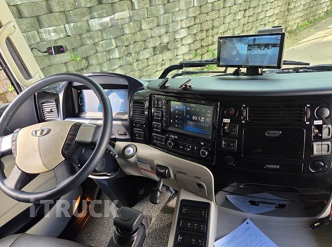 타타대우 맥쎈 570 앞축 윙바디 25톤 오토 15