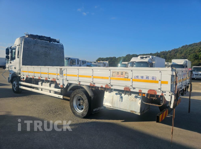 현대 메가트럭 280 단바리 카고 5톤 수동 4