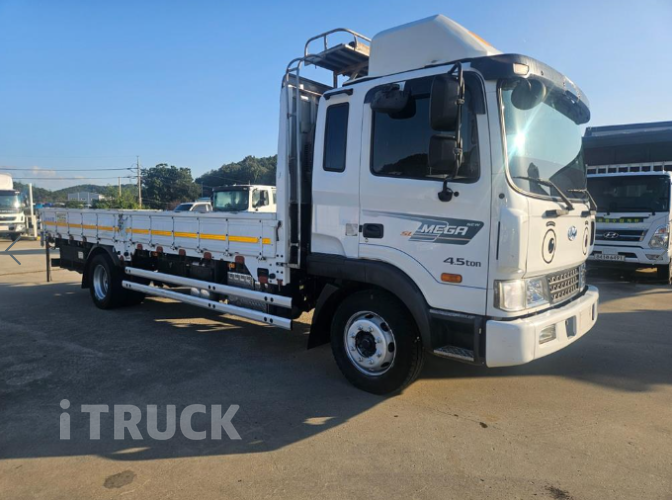 현대 메가트럭 280 단바리 카고 5톤 수동 1
