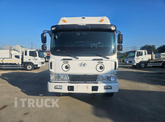 현대 메가트럭 280 단바리 카고 5톤 수동 2