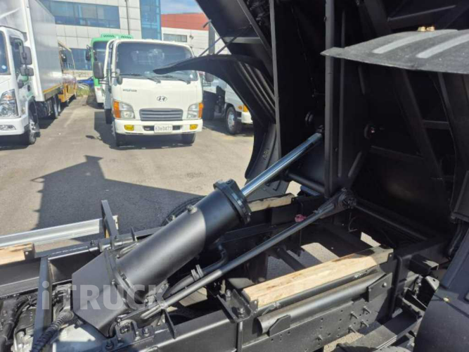 현대 마이티큐티 화물덤프 2.5톤 9