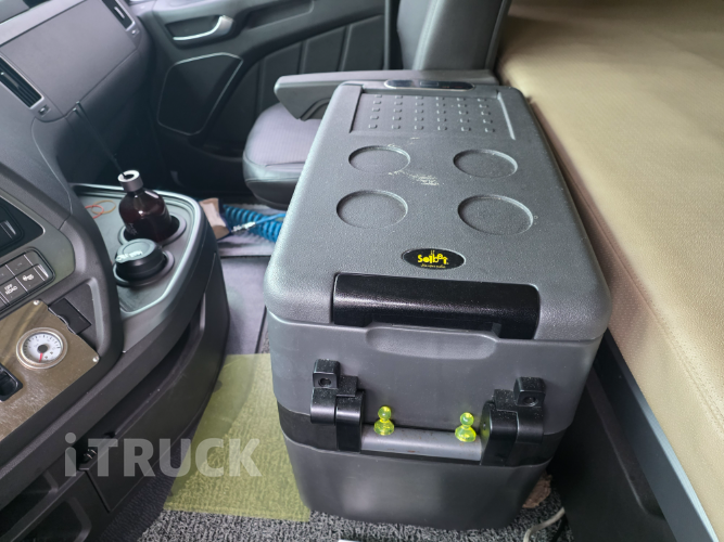 현대 엑시언트 프로 540 앞축 상승윙바디 25톤 오토 리타더 18