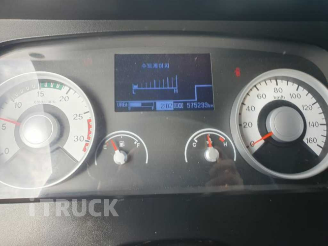 현대 메가트럭 280 앞축 카고 4.5톤 수동 14