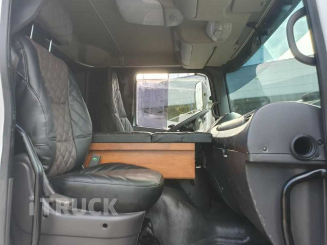 현대 메가트럭 280 앞축 카고 4.5톤 수동 11