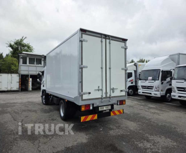 현대 올뉴마이티 2.5톤 냉동탑 4