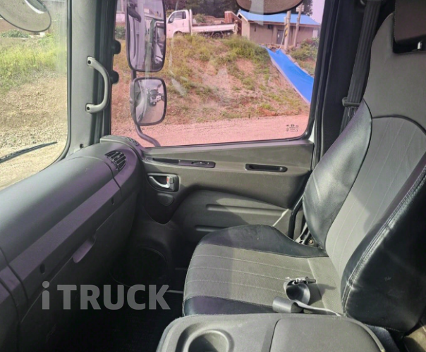 현대 메가트럭 270 단바리 윙바디 5톤 수동 11